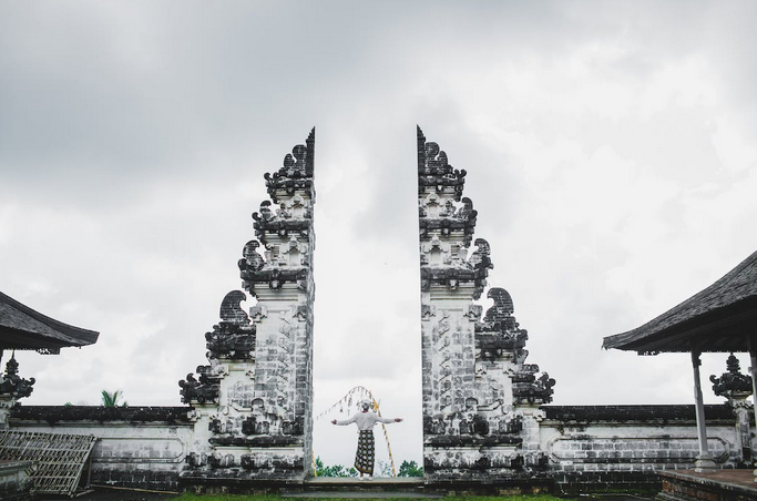 The Worst Tourist Traps and Common Scams in Bali, Indonesia